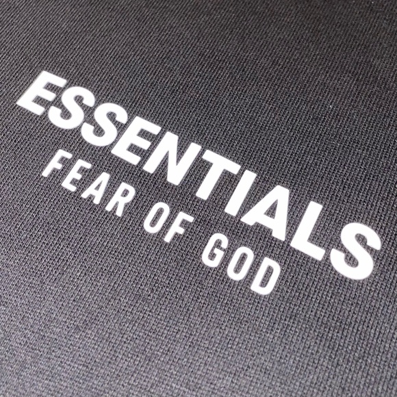 Fear of God Essentials Fleece Hoodie (FW24) Black (With Pockets) Size XXL - Picture 3 of 10